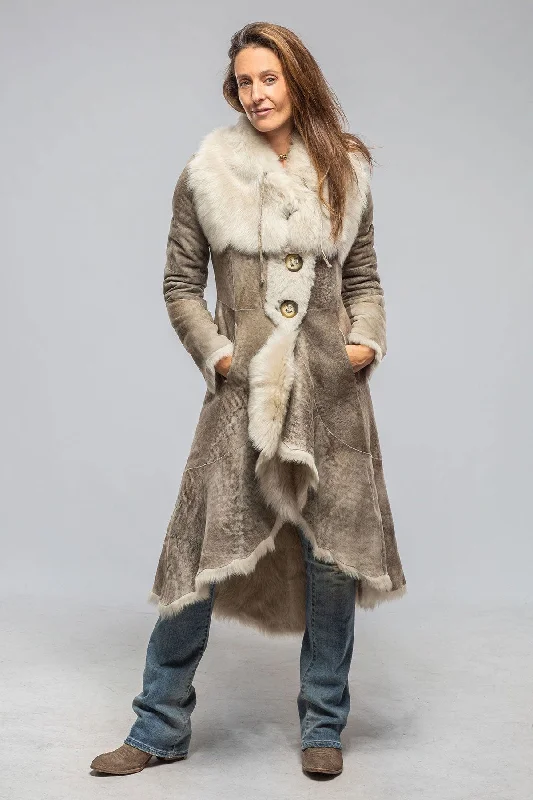 Wild Reversible Long Shearling In Icy Tundra