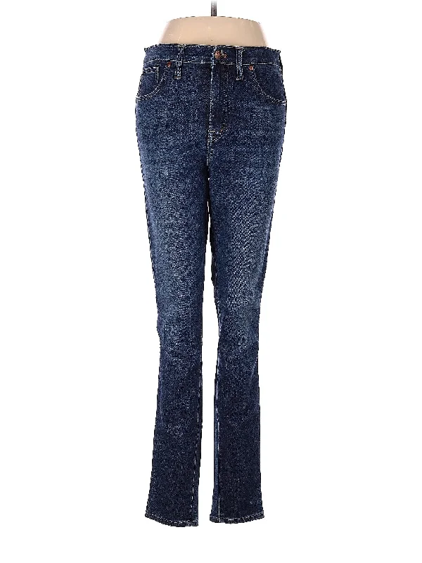 High-Rise Straight-leg Jeans in Medium Wash