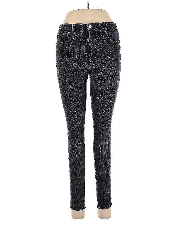 Mid-Rise Skinny Jeans in Dark Wash