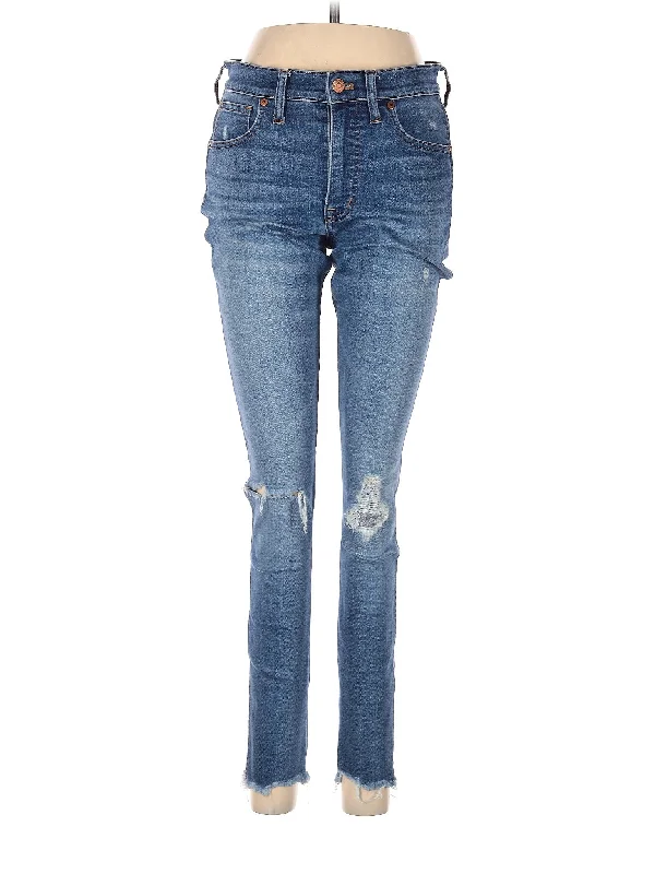 Mid-Rise Skinny Jeans in Light Wash